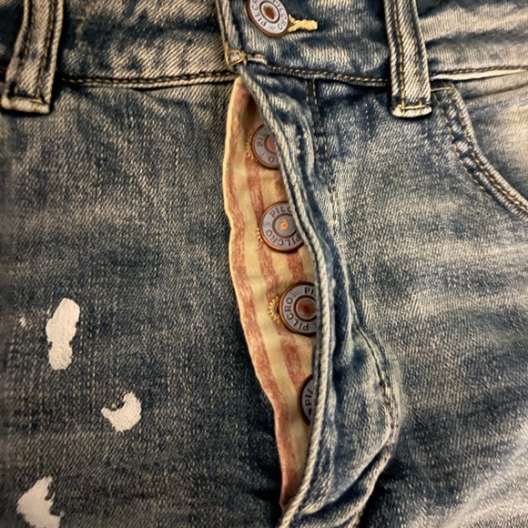 Anthropologie light faded blue Jean shorts. - Picture 5 of 6